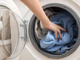 4 sai lầm phổ biến khi dùng khiến máy giặt nhanh hỏng, tiền điện tăng gấp đôi