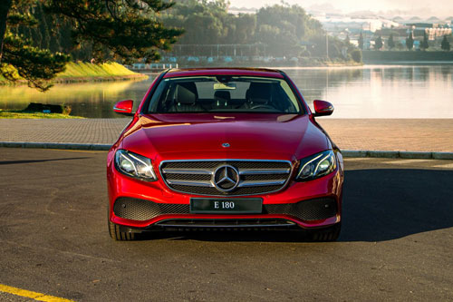 Chi tiết Mercedes-Benz E 180 giá 2,050 tỷ đồng tại Việt Nam, ‘đe nẹt’ Lexus ES 250, BMW 520i