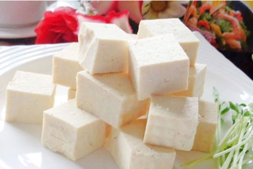 Cách chọn đậu phụ thơm ngon không lo chứa chất gây hại sức khỏe