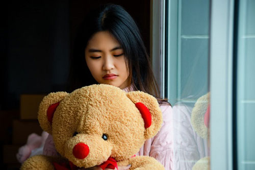 Ngày tôi bỏ người yêu, mẹ anh đến nhà van xin và để lại 300 triệu nhưng tôi càng cương quyết chia tay