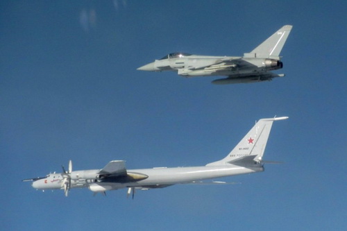 Tu-142 Nga uy hiếp nghiêm trọng hạm đội NATO