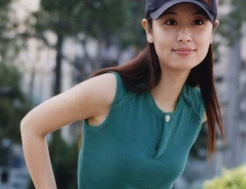 Nhan sắc thuở đôi mươi làm say đắm lòng người của Lâm Tâm Như