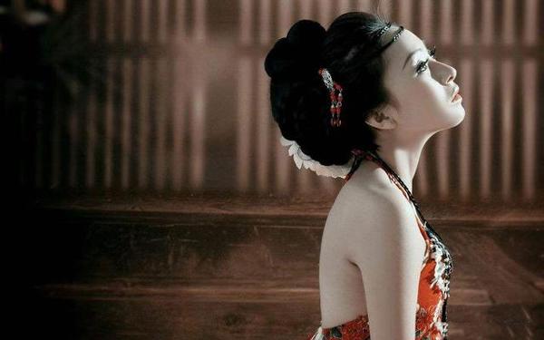 Sự thật cách kiểm tra sự "trong trắng" của người xưa: Ngực nhỏ, nhịn vệ sinh chứng tỏ vẫn "còn"