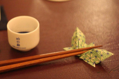 Dùng đũa kiểu này chẳng khác nào rước ung thư vào người, mất 95% người Việt Nam mắc phải