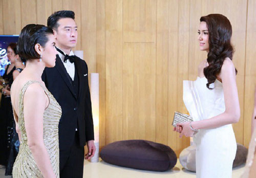 Người tình của chồng mang giấy khám thai tới tận nhà đòi danh phận, cô vợ sốc chưa kịp phản ứng thì "kịch hay" được "hạ màn" bởi nhân vật không ngờ tới