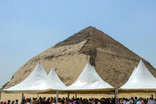 Ai Cập mở cửa 2 kim tự tháp cổ, hé lộ nhiều bí ẩn 'khủng khiếp'