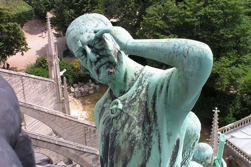 Hé lộ những bí mật ít ai biết trong Nhà thờ Đức Bà Paris