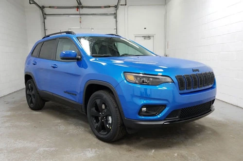 3. Jeep Cherokee 2020 (giá khởi điểm: 25.740 USD).