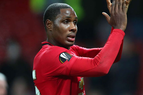 Ighalo: 'Tôi từng nhịn ăn trưa để dành tiền xem MU thi đấu'