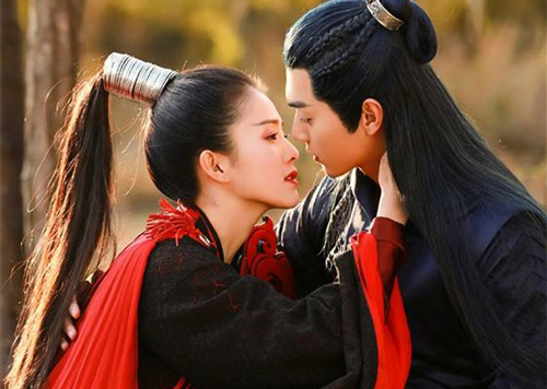 4 cặp đôi 'tiên đồng ngọc nữ' trên màn ảnh Hoa ngữ: Tiêu Chiến và Lý Thấm dính nghi vấn 'phim giả tình thật'