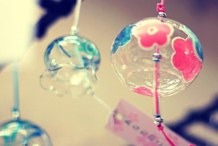 Treo &#x111;&#x1ED3; v&#x1EAD;t phong th&#x1EE7;y tr&#x1B0;&#x1EDB;c c&#x1EED;a nh&#xE0;, k&#xED;ch th&#xED;ch t&#xE0;i l&#x1ED9;c, gia ch&#x1EE7; ch&#x1EC9; ng&#x1ED3;i &#x111;&#x1EBF;m ti&#x1EC1;n m&#x1ECF;i tay