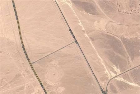 Giải mã dấu hiệu bí ẩn trên sa mạc Ai Cập - 2