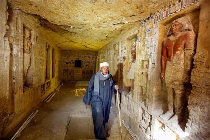 Hé lộ cuộc sống xa hoa bên trong ngôi mộ cổ 4.400 năm tuổi ở Ai Cập - 1