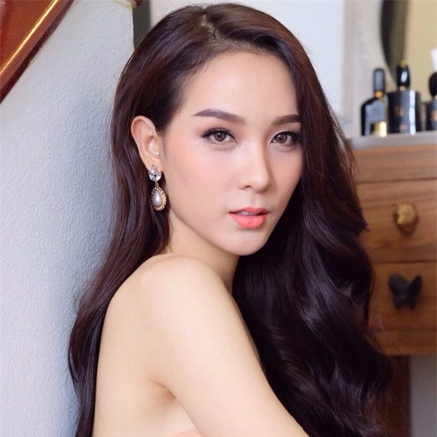 Đọ sắc Nong Poy, Hương Giang và dàn Hoa hậu chuyển giới các thời kỳ - Ảnh 25.