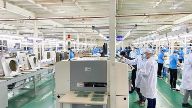 Dây chuyền sản xuất điều hòa hiện đại được Tập đoàn Asanzo đầu tư gần 100 tỉ đồng.