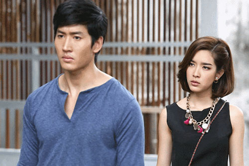 8/3 bồ của chồng nhắn tin đòi tặng iPhone 11, vợ biết vẫn lặng thinh như không để rồi phút cuối "hạ màn" khiến cả hai “trật khấc”