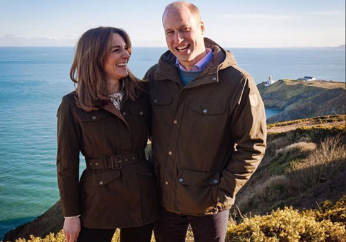 Quyết không để bị "lu mờ" trước em dâu Meghan, Công nương Kate cao tay chia sẻ một bức ảnh đơn giản nhưng đã ghi điểm tuyệt đối