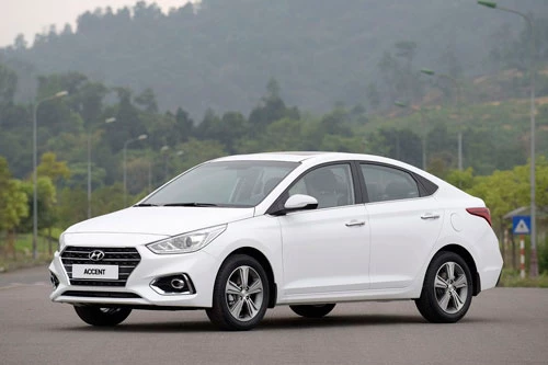 2. Hyundai Accent (doanh số: 1.164 chiếc).