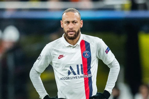=2. Neymar (Paris Saint-Germain, 144 triệu bảng).