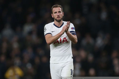 =4. Harry Kane (Tottenham, 135 triệu bảng).