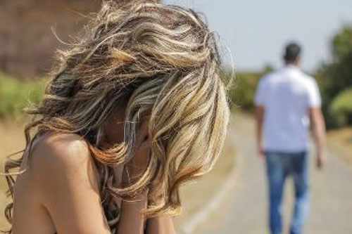 Yêu 3 năm bạn trai vẫn không cưới vì chưa có nhà