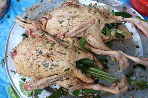 Đầu bếp nổi tiếng tiết lộ mẹo hấp vịt không cần nước: Thịt mềm mọng da lại giòn sần sật, thơm ngất ngây