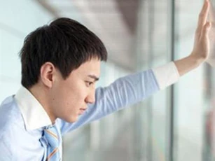 Vợ ỷ vào thu nhập không muốn làm gì