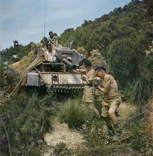 Bộ ảnh màu hiếm thấy về Thế chiến thứ II
