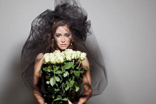 Muốn tiết kiệm chi phí cho đám cưới, cô dâu đã suy nghĩ và làm hành động khó ngờ khiến mọi người "chết lặng"