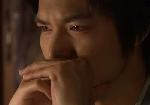 Tình cũ ân hận vì đã bỏ tôi lấy người khác