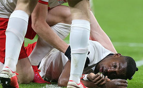 H&#x1EAD;u v&#x1EC7; RB Leipzig su&#xFD;t ch&#x1EBF;t trong ng&#xE0;y vui c&#x1EE7;a &#x111;&#x1ED9;i nh&#xE0;