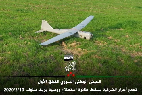 Máy bay không người lái Orlan-10 của Nga bị rơi tại vùng phiến quân kiểm soát. Ảnh: Al Masdar News.