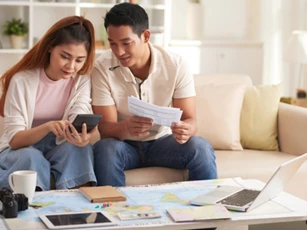 3 chiêu độc của vợ cao tay khiến chồng tự nguyện 'nộp hết tiền lương'