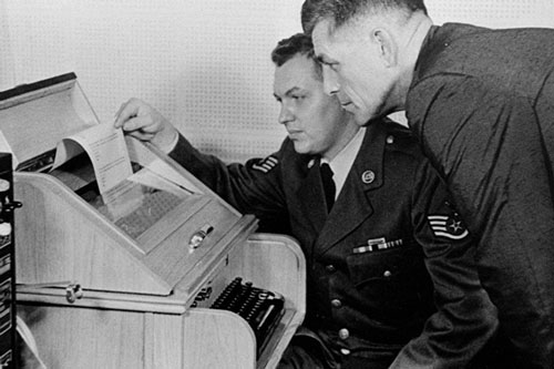 Hé lộ bí mật về 'đường dây nóng' Xô - Mỹ