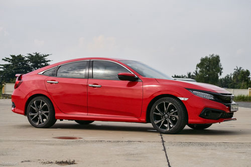 Giá lăn bánh Honda Civic kèm khuyến mãi ‘khủng’ trong tháng 3/2020