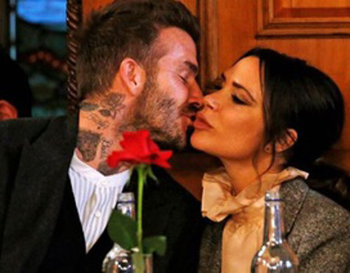 Sau 23 năm, David Beckham vẫn giữ tấm vé tàu ghi số điện thoại của Victoria