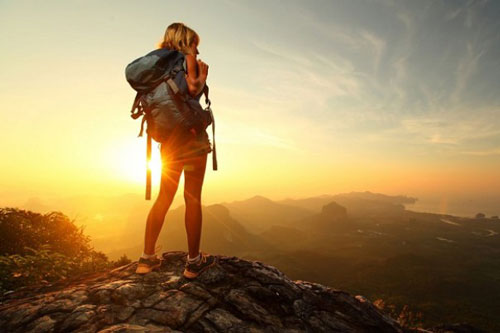 Suy cho cùng, đời người chính là sự cô đơn, bạn càng hiểu sớm thì hậu vận càng tốt đẹp