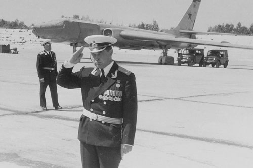 Quá bất ngờ khi "pháo đài bay" Tu-16 Liên Xô được Nga tận dụng làm bia bắn