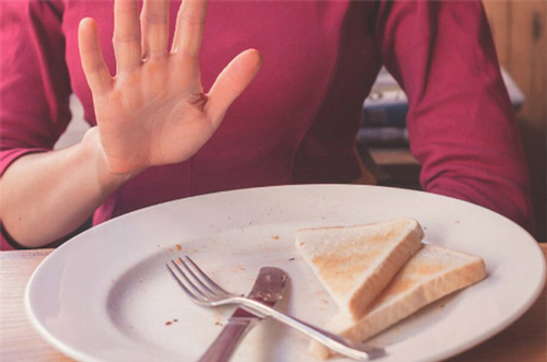 Buổi sáng ăn gì thì ăn nhưng chớ dại mà "nạp" vào cơ thể 5 món này, cẩn thận tự đầu độc chính mình