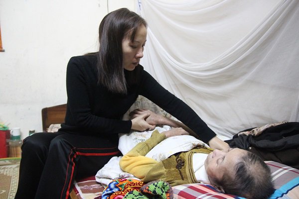 Lời trăng trối cuối của người mẹ đơn thân: Quan tài tôi chuẩn bị rồi, nhưng hai con chưa có gì