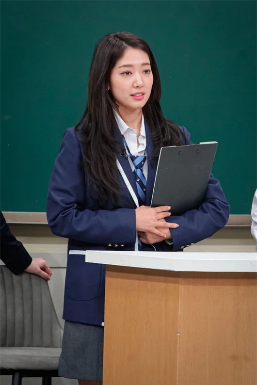 Hóa ra Park Shin Hye đồng ý tham gia show Knowing Brothers là vì người này - Ảnh 1.