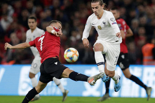 Euro 2020 có thể bị dời sang năm 2021