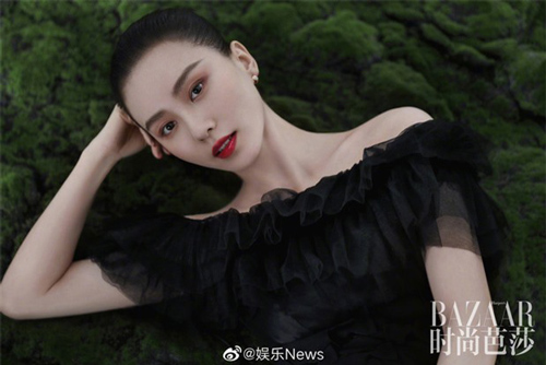 Xuất hiện với thần thái ngút ngàn trên tạp chí, nhưng Lưu Thi Thi bị bóc mẽ ảnh hậu trường nhợt nhạt, kém sắc đến không thể nhận ra