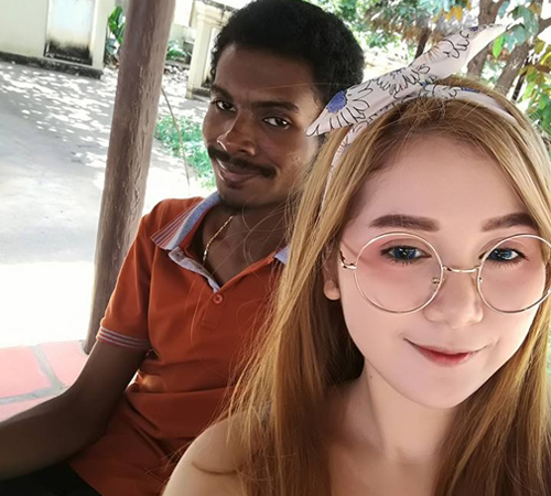 Cặp "chồng xấu vợ hotgirl" công khai ảnh gia đình, nhìn mặt con gái mà ai cũng sốc nặng