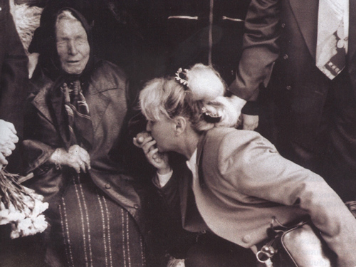 Khám phá cuộc đời “thần bí” của nhà tiên tri Vanga qua “cuộc gặp gỡ kỳ lạ”