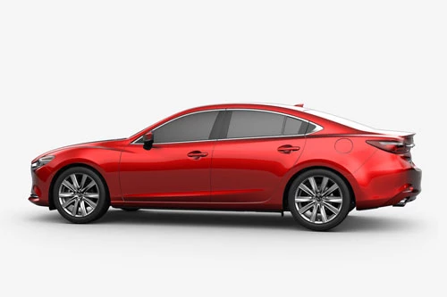 =9. Mazda 6 2020 (giá khởi điểm: 24.100 USD).
