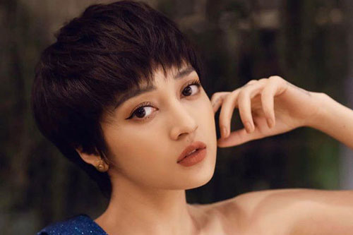 Top những nữ ca sĩ Việt sở hữu gương mặt không góc chết