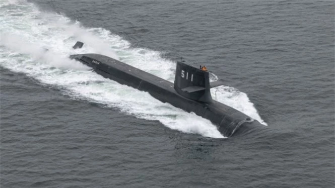 Tàu ngầm tấn công hiện đại nhất Nhật Bản đi vào hoạt động - ảnh 1