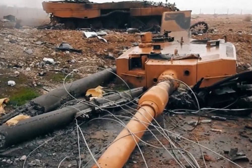 Bị phá hủy liên tiếp, siêu tăng dũng mãnh của Thổ hóa đống sắt "không có tiền đồ" ở Syria