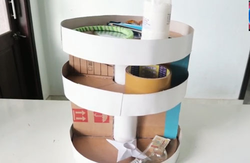 CLIP: Cách làm tủ xoay đựng đồ từ bìa carton để bàn xinh xắn